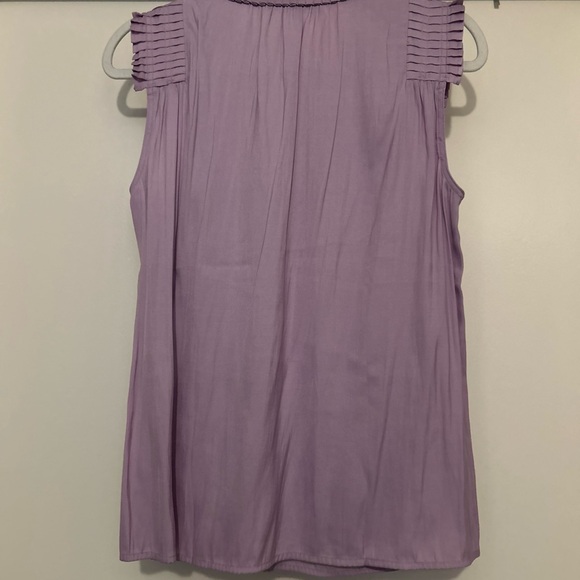 LOFT Women's Lavender Sleeveless Blouse - Picture 3 of 3